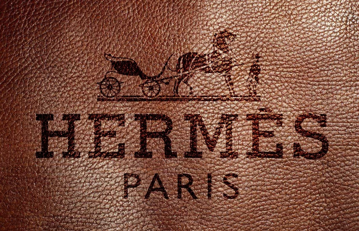 Hermes-Logo-Meaning-history.jpg?type=w1200