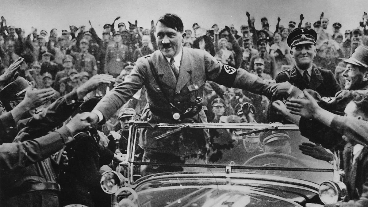 adolf-hitler-reichskanzler-1933.jpeg?type=w1200