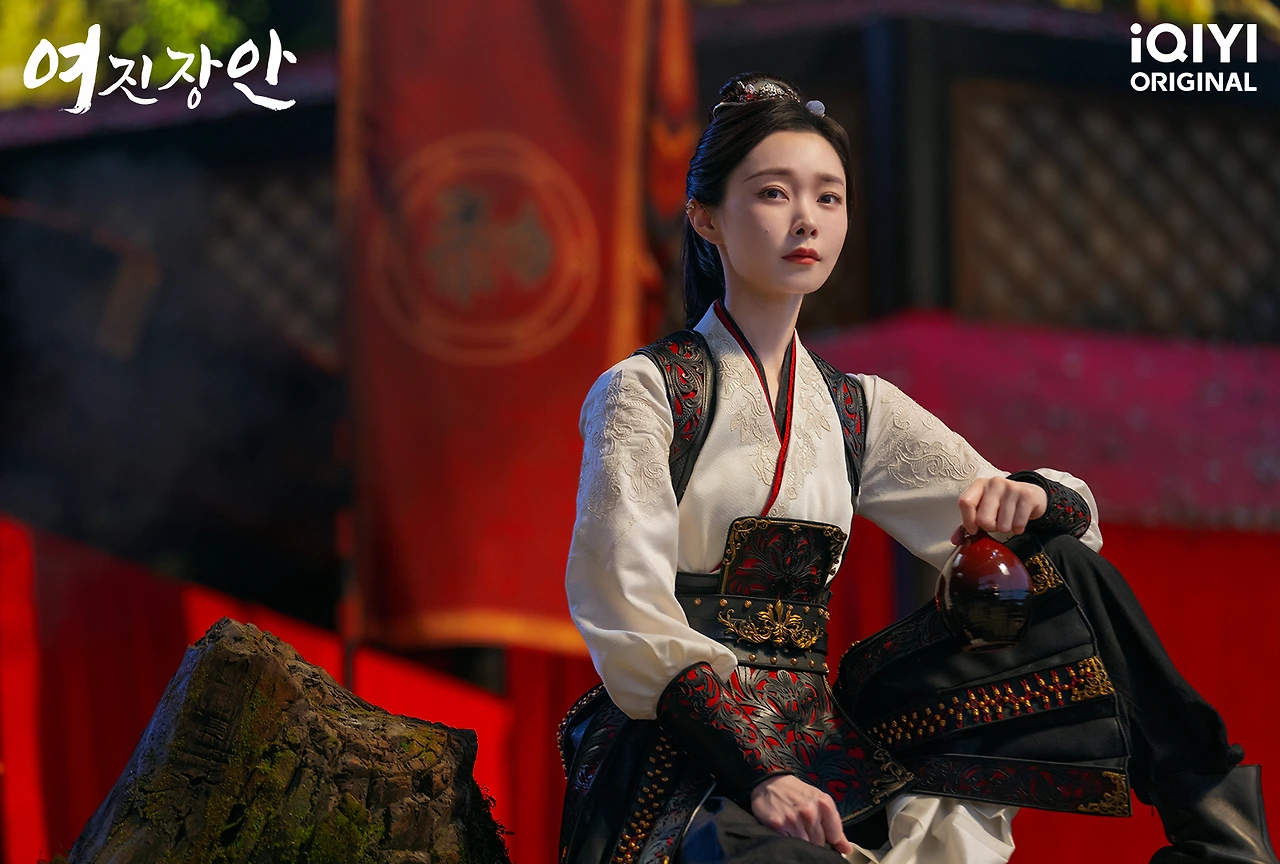 G0d2ZA1bgAIn-AQ.jpeg?type=w3840