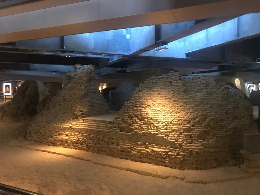 IMG_1221.jpg?type=w966