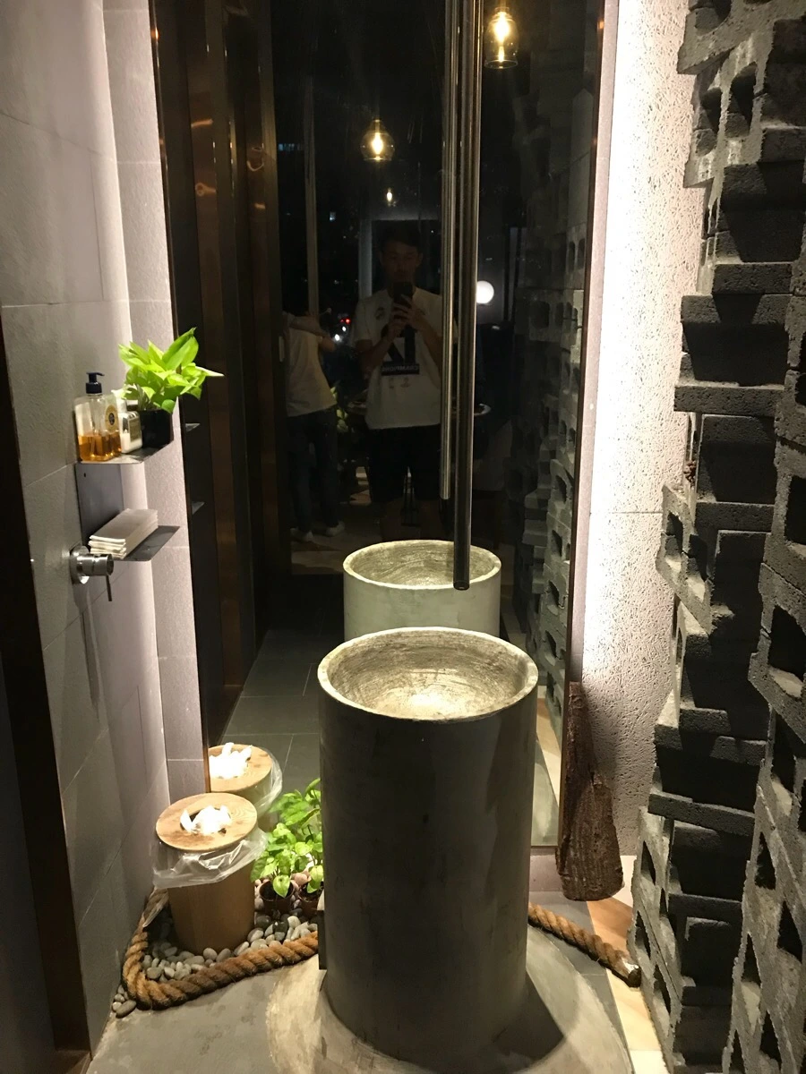 IMG_2372.jpg?type=w966