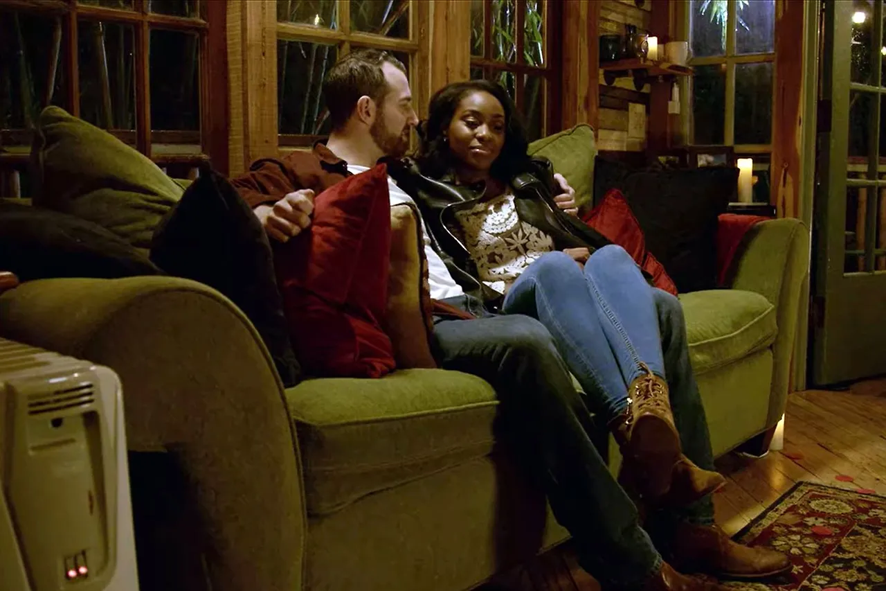 love-is-blind-cameron-lauren.jpg?quality=80&strip=all&w=1284&h=856