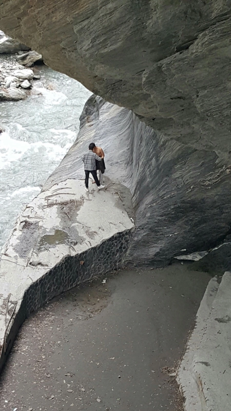 IMG_2174.jpg?type=w966