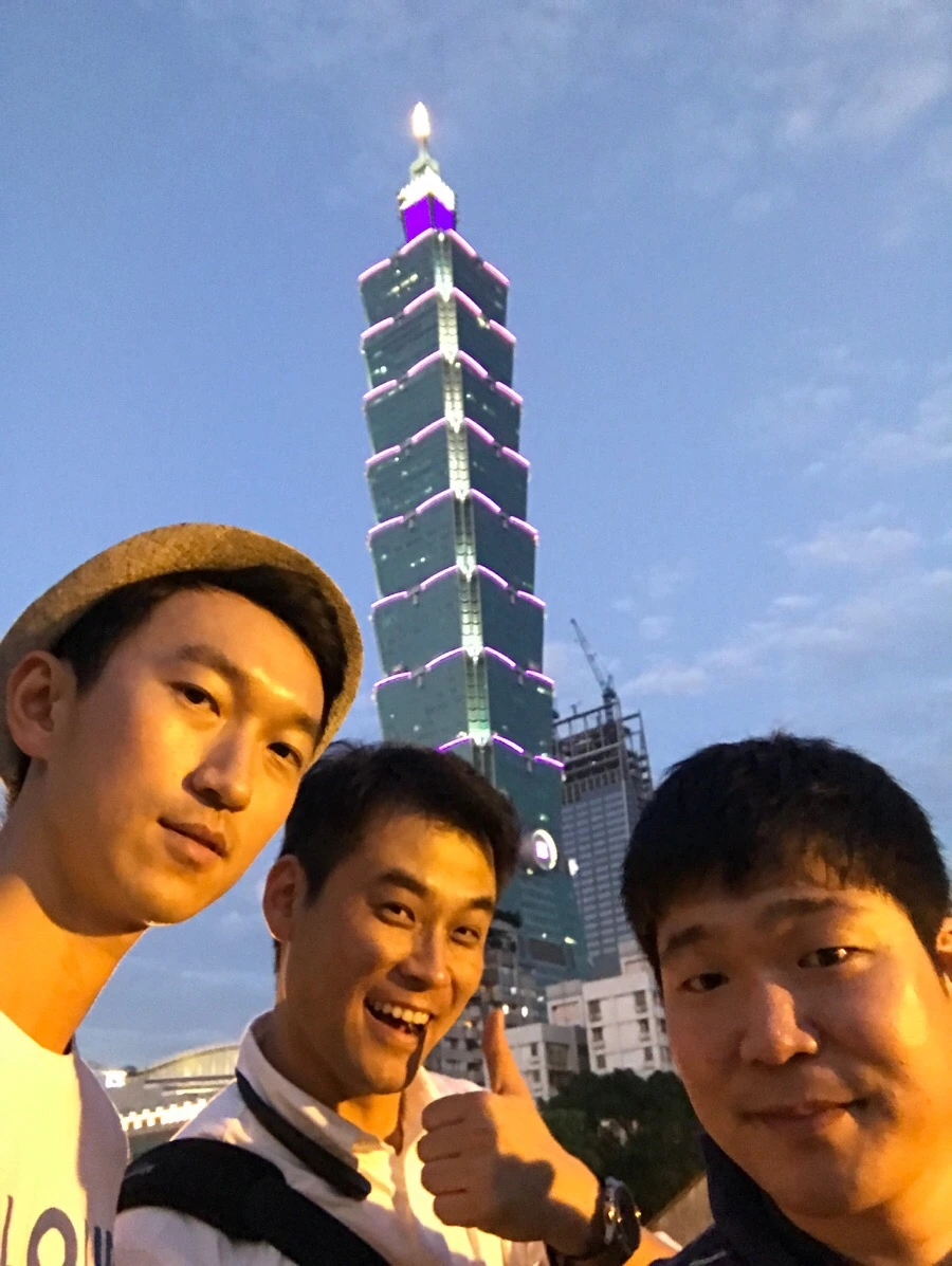 IMG_6410.jpg?type=w966