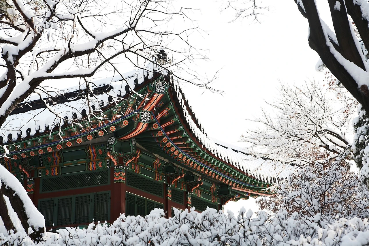 메이필드호텔 서울 한정식당 봉래헌 설경.JPG