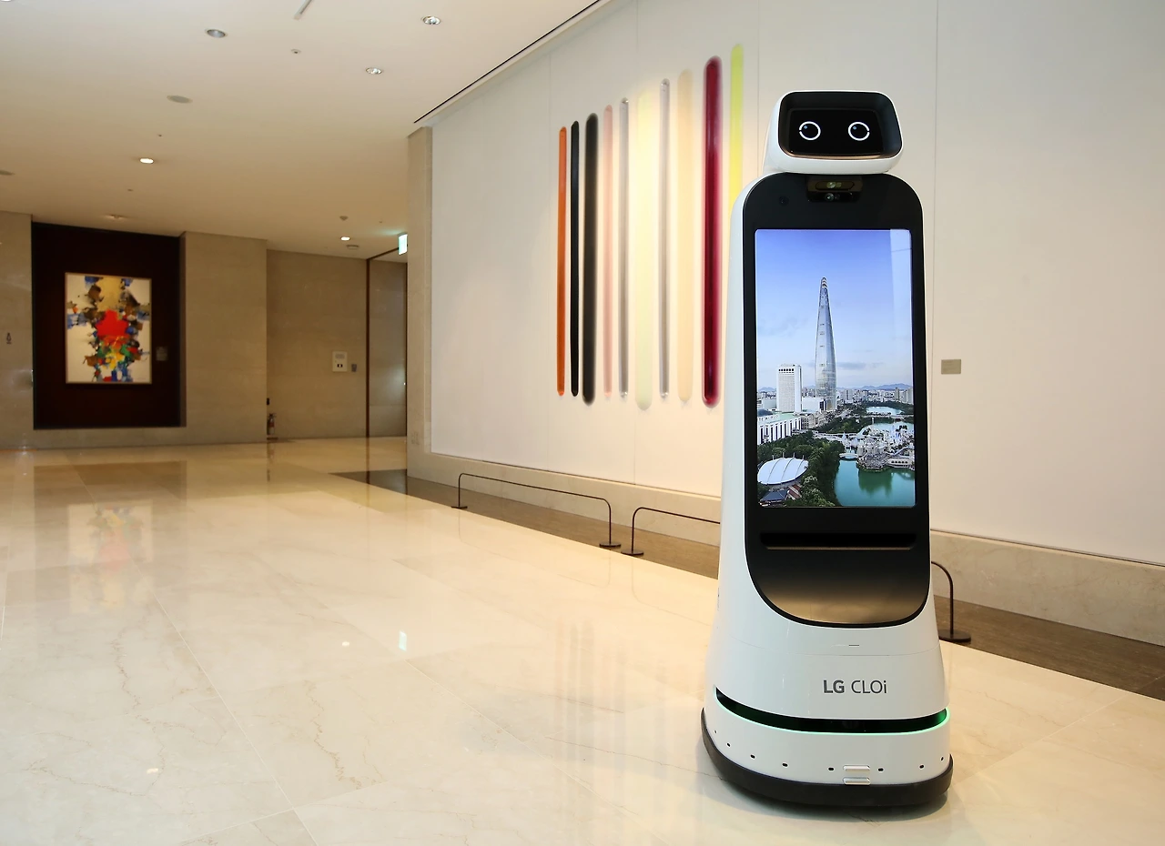 6_롯데호텔 월드 가이드봇.JPG