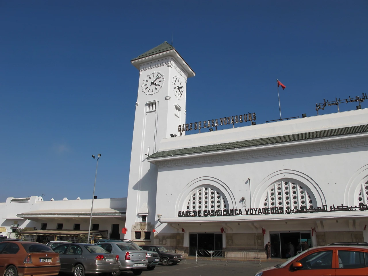 [5-67] 마라케시행이 있는 카사 보야지(Casa voyage) 기차역.JPG