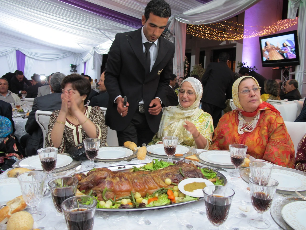 [2-43]결혼식 날 나온 음식들 3(양고기).JPG