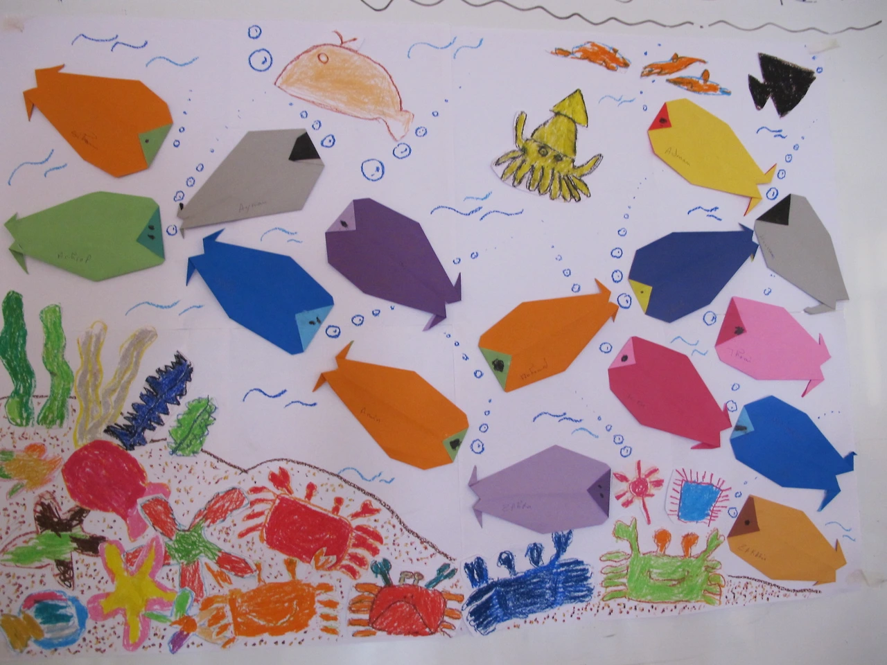 [3-35] 아이들과 함께 만든 첫 번째 종이접기 작품.JPG