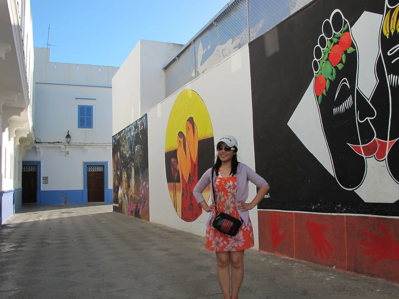 [5-13] 아실라(Assilah) 벽화 앞에서 1[5-13] 아실라(Assilah) 벽화 앞에서 1.JPG