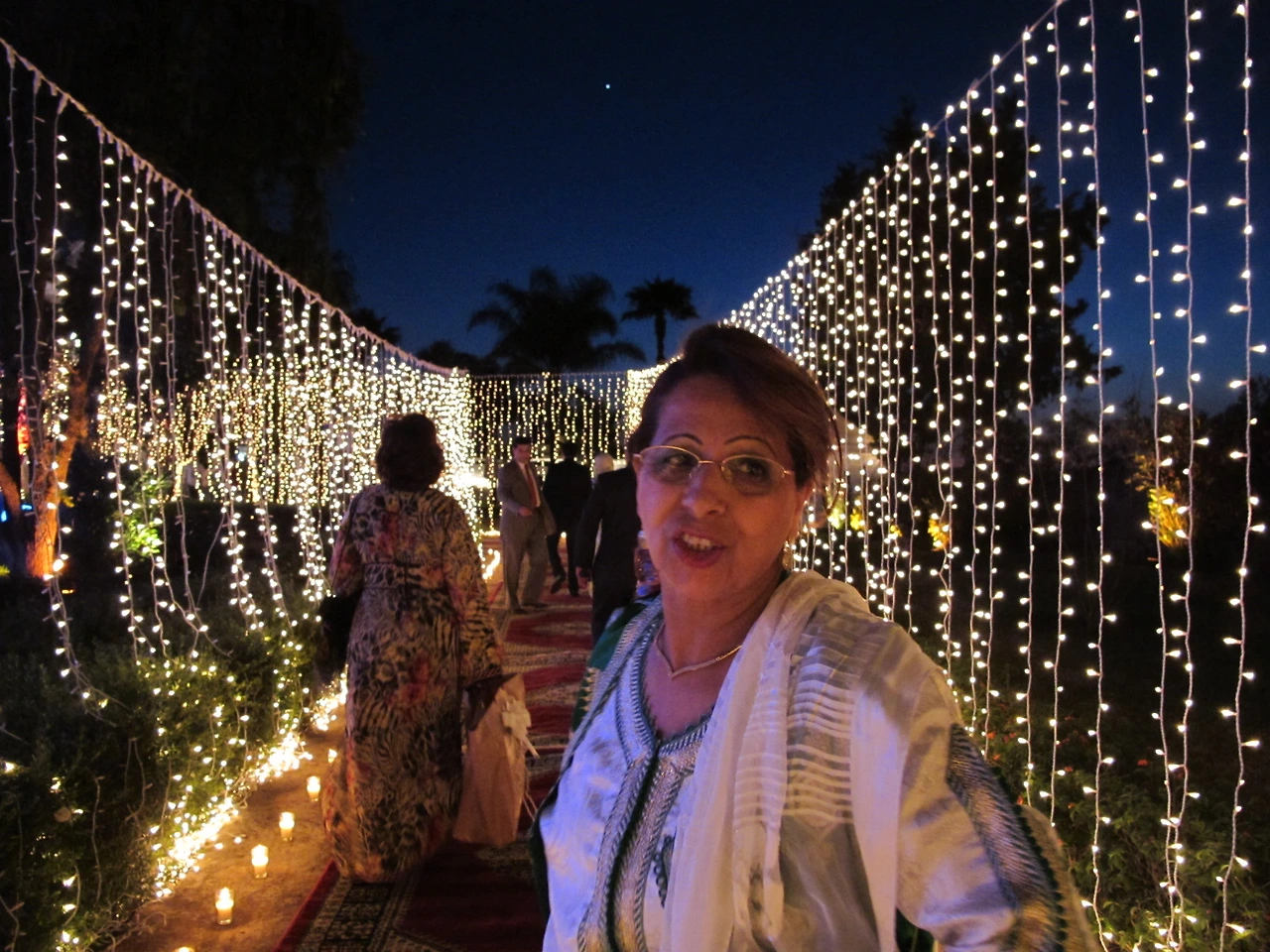 [2-36] 결혼식장 입구의 모습.JPG