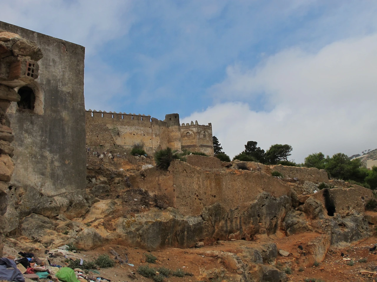 [5-30] 페허가 된 카스바(Casbah)의 모습.JPG