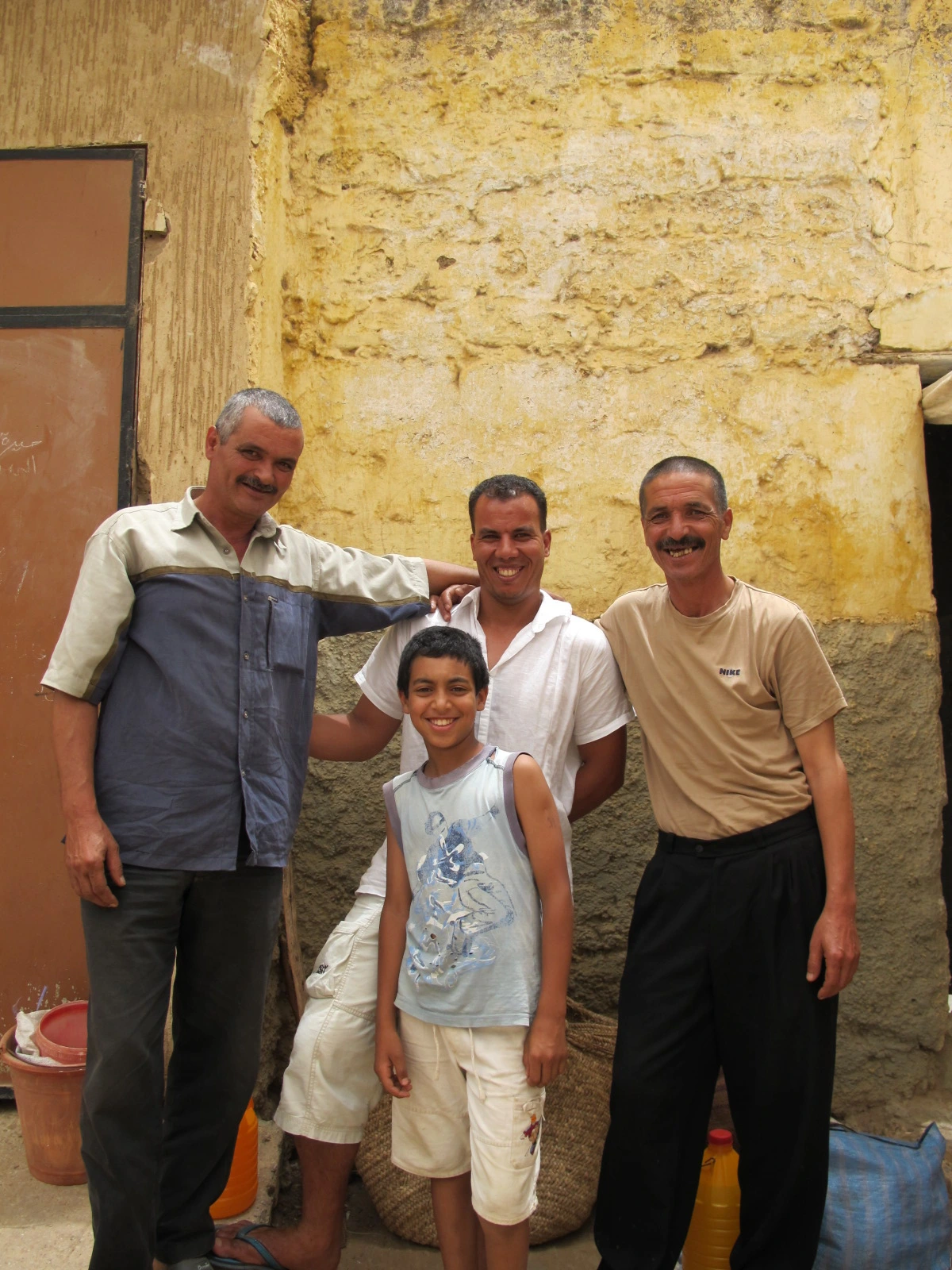 [2-68] 항상 먼저 손을 내밀고 마음을 열던 모로코 사람들.JPG