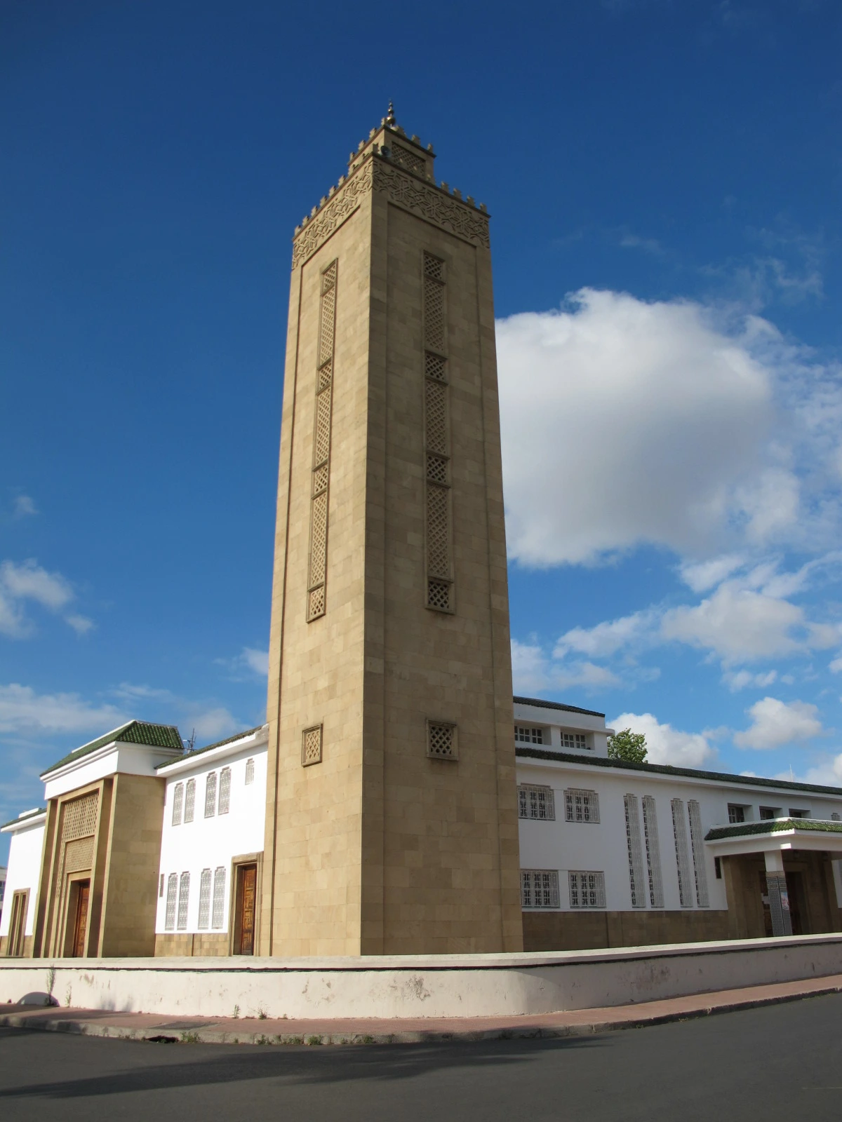 [2-27] 매일 새벽에 나를 깨웠던 홈스테이 집 앞 모스크.JPG