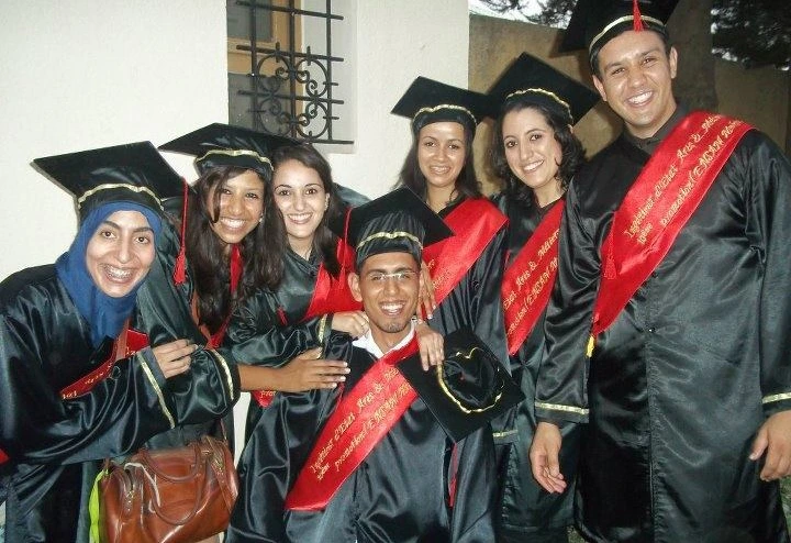 [4-3] 세이드 대학친구들과 함께 찍은 사진 (맨 오른쪽이 세이드).bmp