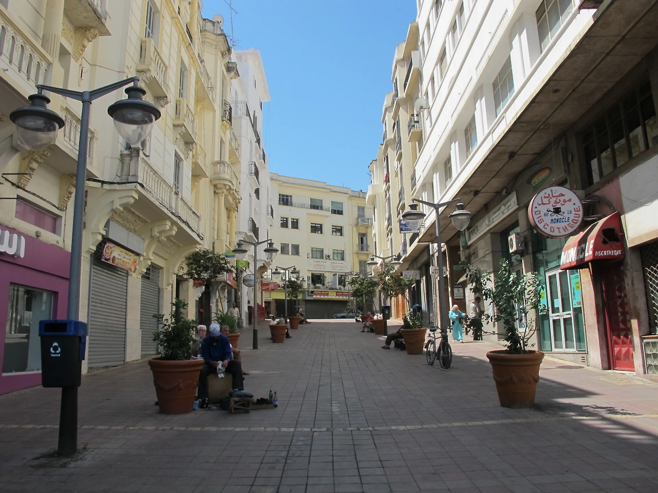 [5-24] 탕제(Tanger)의 유럽풍의 건물들.JPG