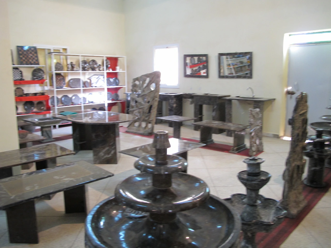 [5-93] 화석으로 만든 기념품들.JPG