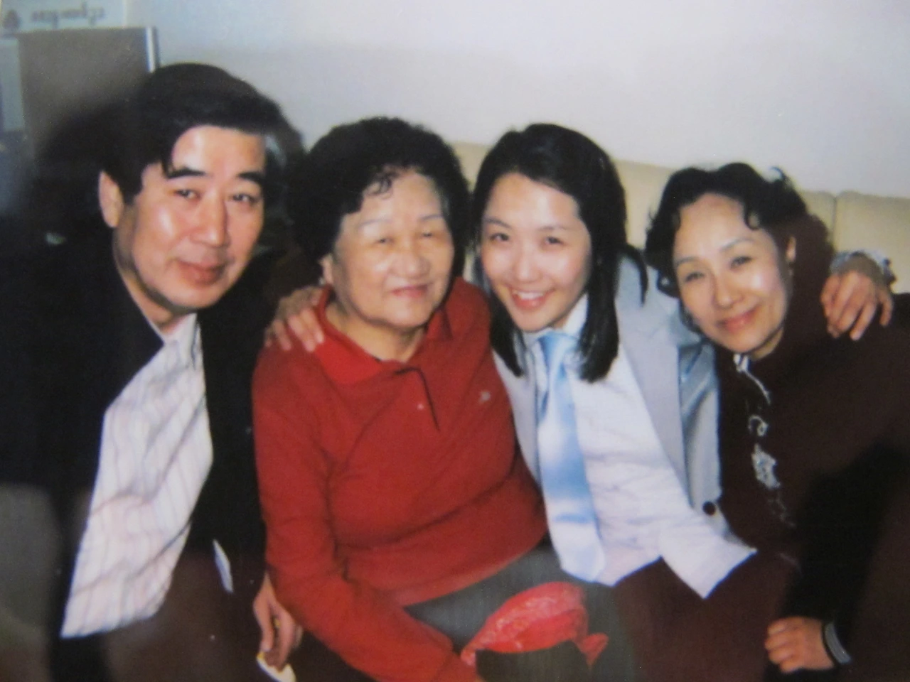 [1-12] 모로코에 오기 전날 가족들과 함께 찍은 폴라로이드 사진 1.JPG