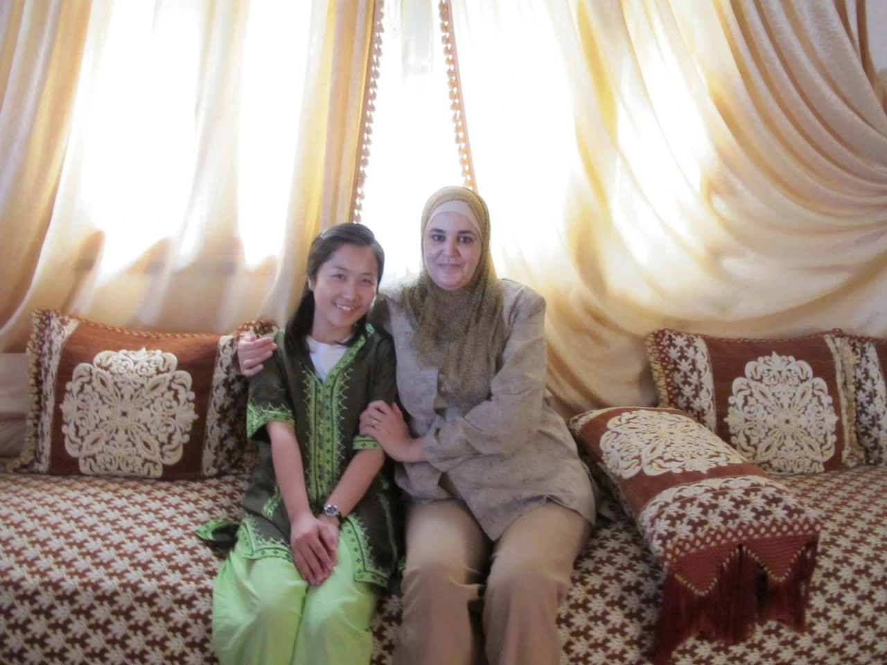 [2-25] 홈스테이 마지막 날, 카리스마 브티하(Btiha)아주머니와 함께.JPG