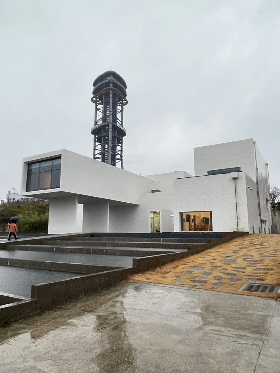 IMG_4584.JPG?type=w966