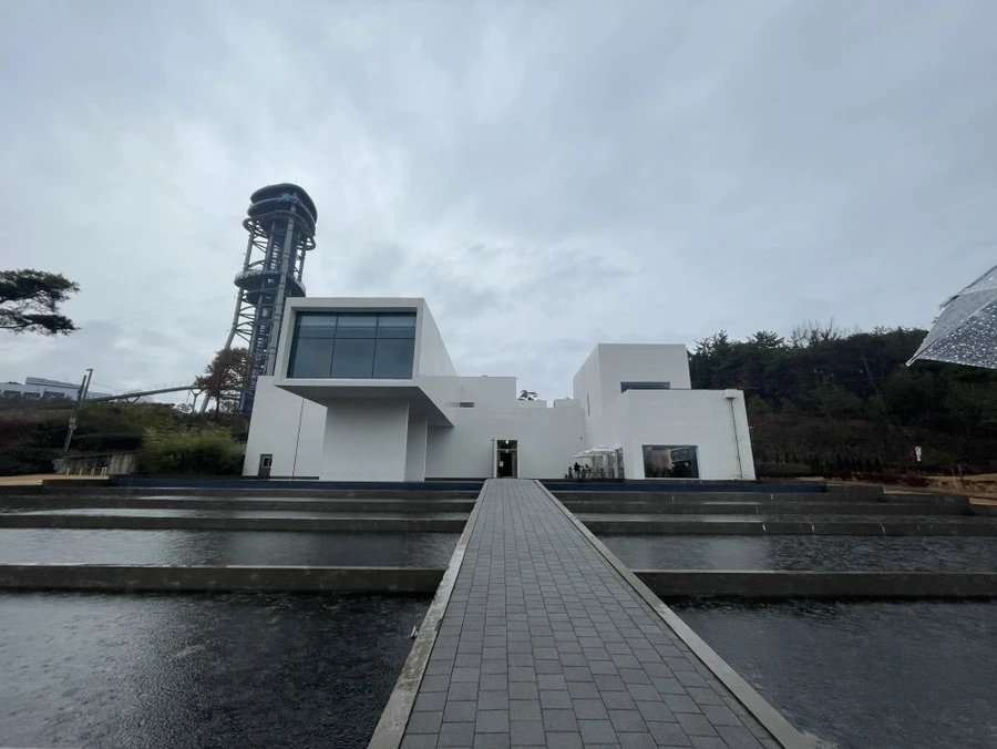 IMG_4547.JPG?type=w966