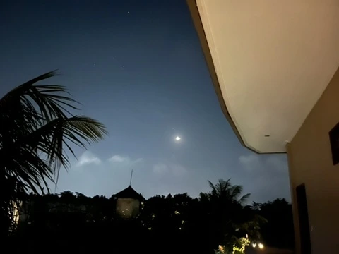 IMG_1690.jpg?type=w1