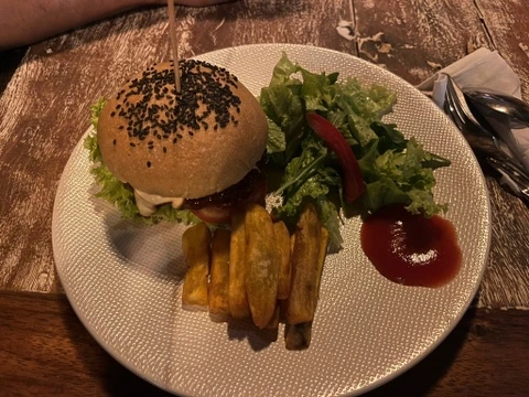 output_459396260.jpg?type=w1