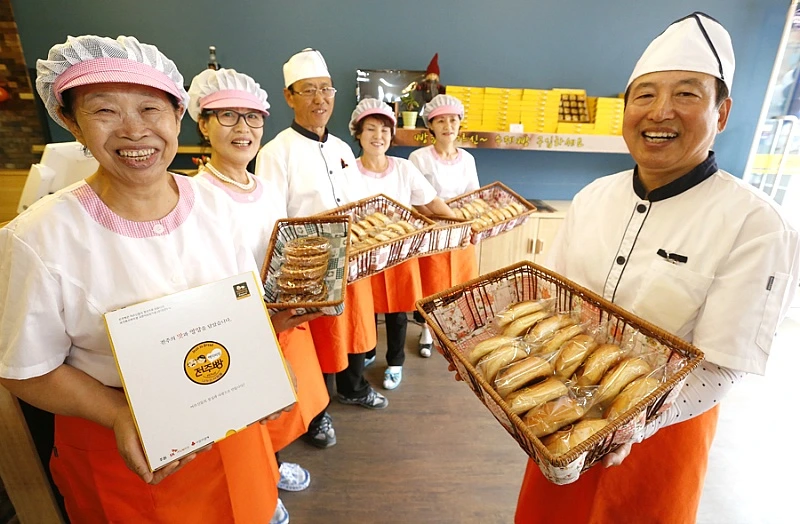 244C7D4C53BCC40821BE6E