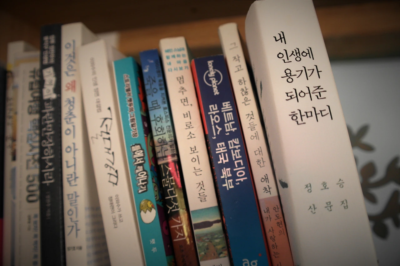 사진5-필자가 좋아하는 장소와 좋아하는 시간! 마음에 끌리는 책을 찾아 읽기.JPG