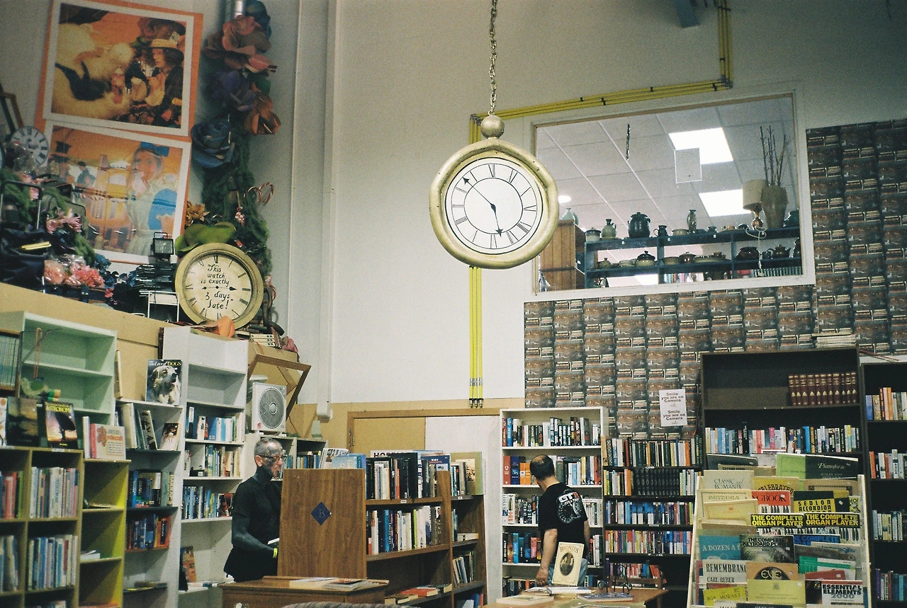 2019  해밀턴 세컨핸드 샵 앨리스 컨셉4.JPG