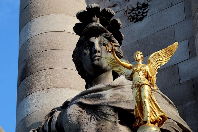 sculpture-7438308_640.jpg?type=w966