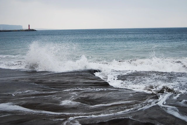 waves-7037018_640.jpg?type=w966