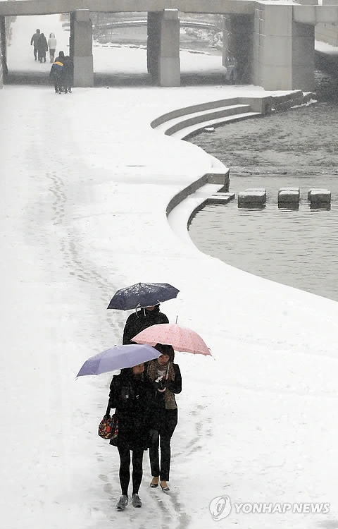 %EC%B2%AD%EA%B3%84%EC%B2%9C_%EC%84%A4%EA%B2%BD.jpg?type=w966