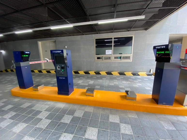 4_%EC%B9%B4%EC%B9%B4%EC%98%A4_T_%EC%A3%BC%EC%B0%A8_%EC%84%A4%EB%B9%84_%EB%AA%A8%EC%8A%B5.png?type=w773