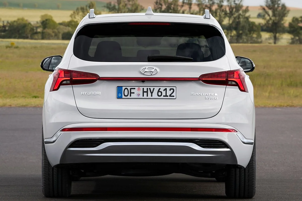 Hyundai-Santa_Fe-2021-1600-17.jpg?type=w1200