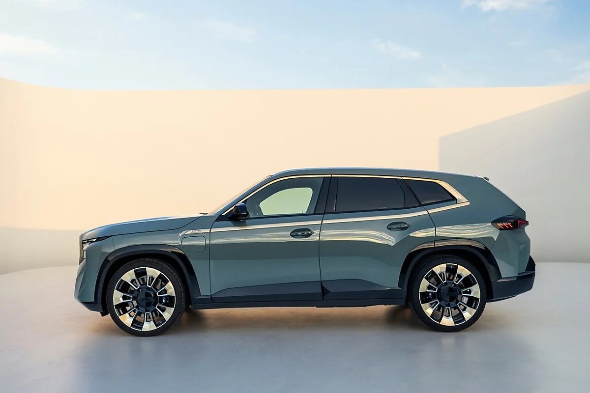 BMW-XM-2023-1600-23.jpg?type=w1200