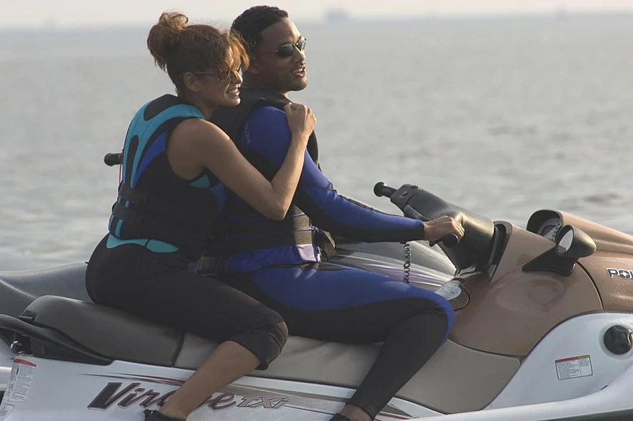 movie_image.jpg?type=m886_590_2