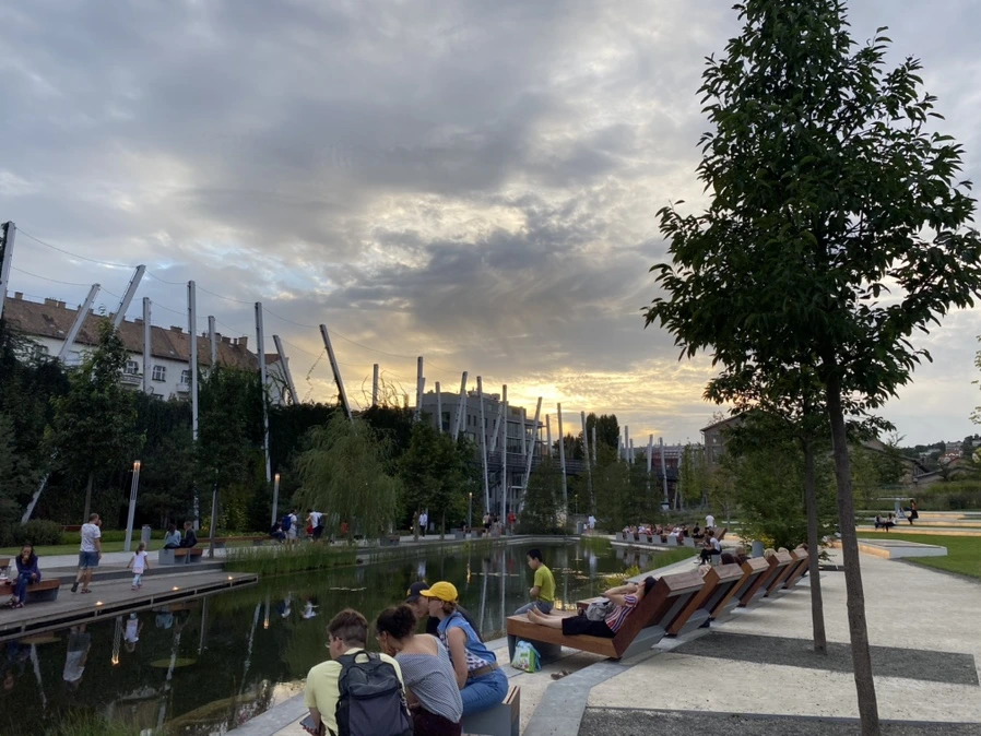 IMG_3877.jpg?type=w966