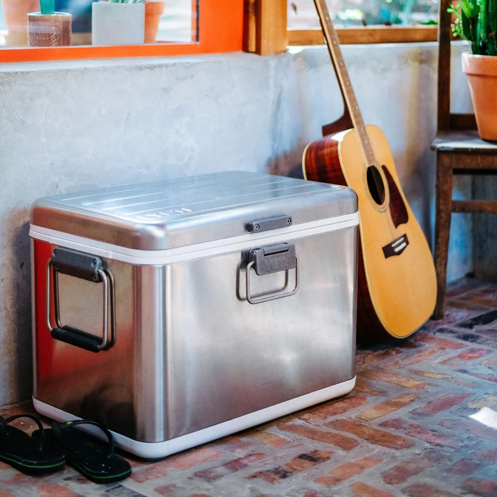 V_Series_55_Hard_Cooler_Product_Overview_Image_Lifestyle-1x.jpg?auto=format&amp;fit=crop&amp;w=512&amp;h=350