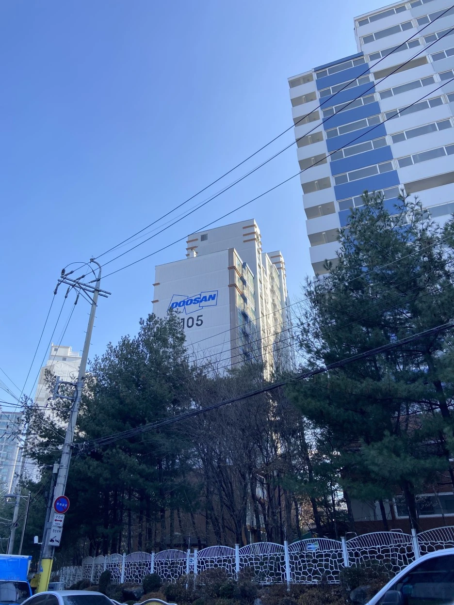 1E8BCA74-233A-48C0-9DC6-F5C05F26E2DE.jpg?typew1