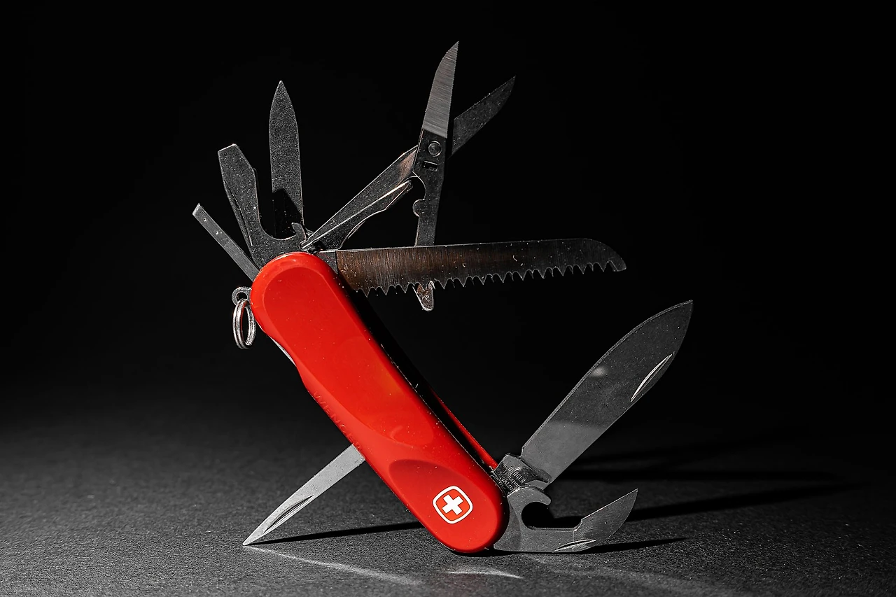 swiss_knife.jpg?type=w1600