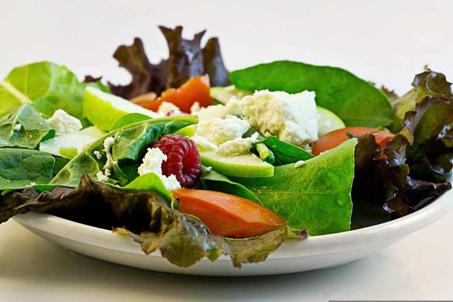 salad-374173.jpg?type=w1