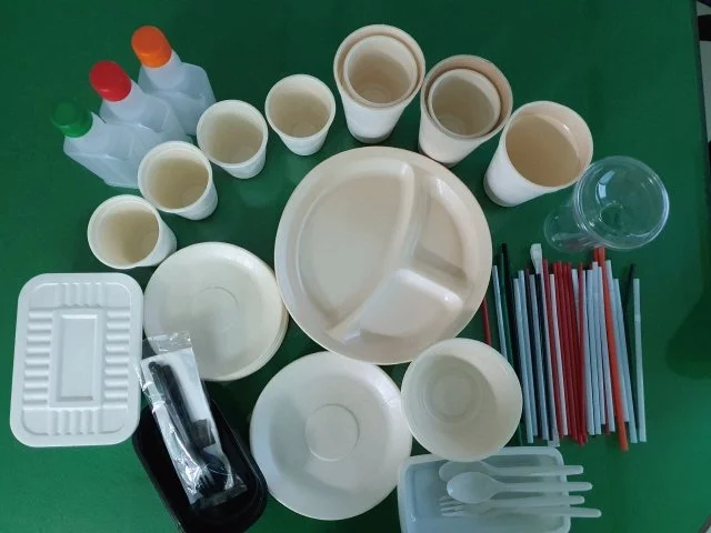 1Z5BR88YWN_1.jpg?type=w1200