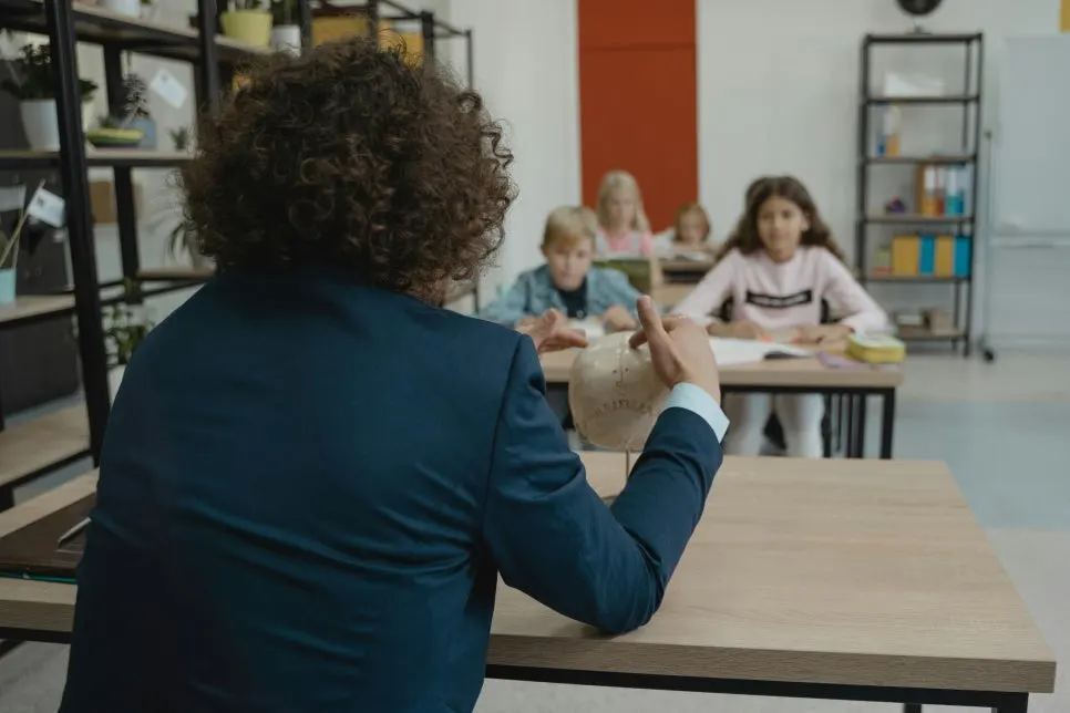 pexels-tima-miroshnichenko-5427663.jpg?type=w966