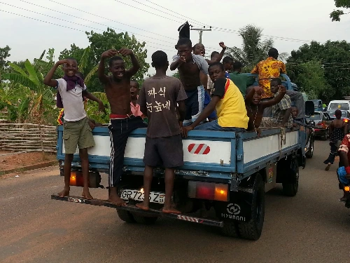 32779369_758129437908960_4709732468163346432_n.jpg?_nc_cat=103&ccb=1-7&_nc_sid=127cfc&_nc_ohc=l1YZT15atNEQ7kNvgFYqLCb&_nc_zt=23&_nc_ht=scontent-ssn1-1.xx&_nc_gid=AC-mt_7ZS09OB-YEWd8e43V&oh=00_AYDJbFhHO_ojFKo0MEmHjcojluyni2FccKswUJezDws5Lw&oe=67A20569