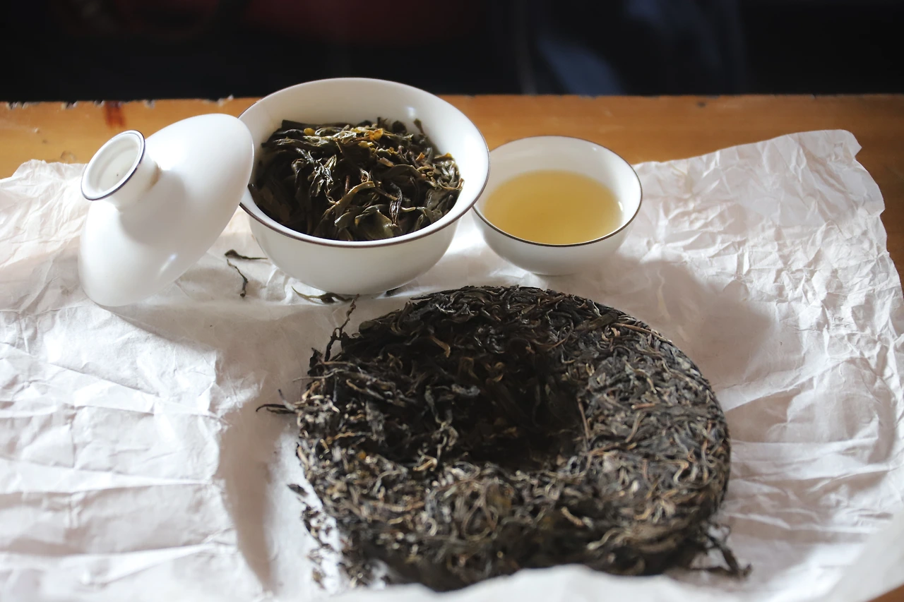 만송 마을의 고수 보이차 2018년 추차.JPG