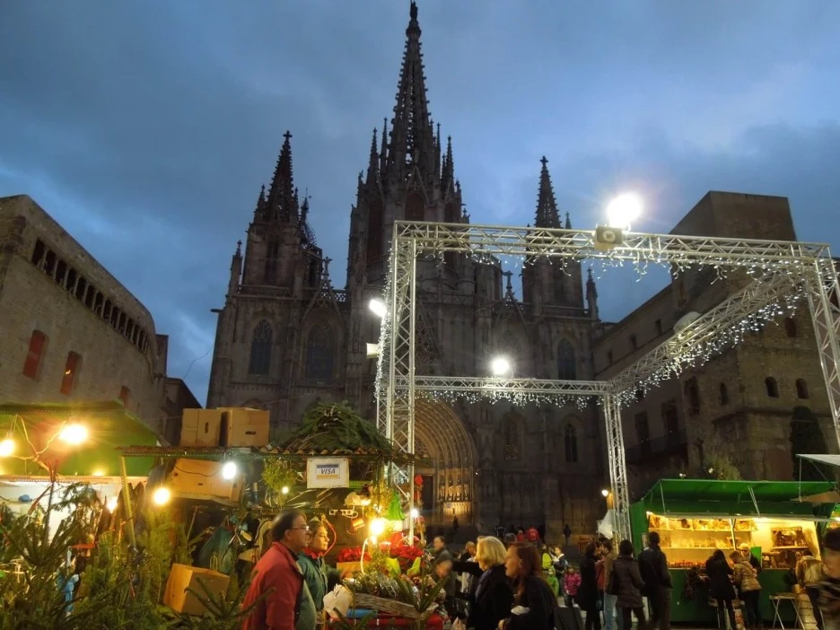 Montse-Fotoblog-Fira-Santa-Ll%C3%BAcia2.jpg?type=w1