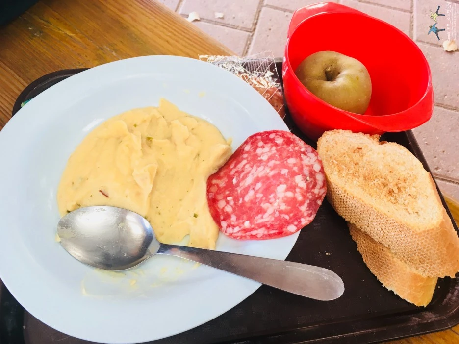 SE-6cbcefe2-8ee3-438a-a02b-9c4a56d9521c.jpg?type=w1