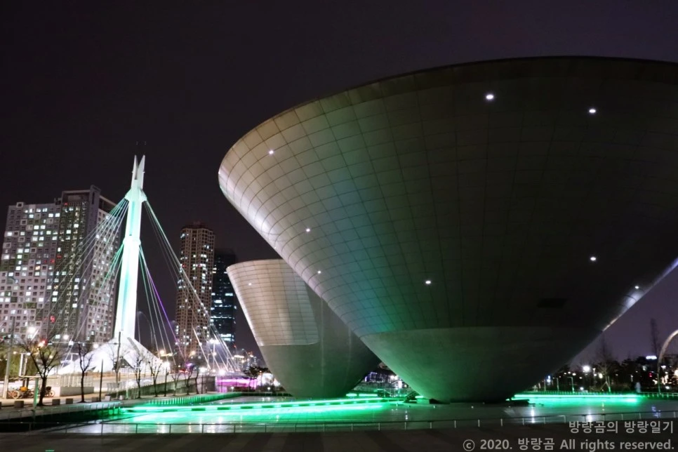 IMG_1421.JPG?type=w966