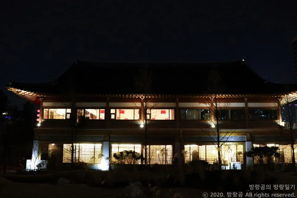 IMG_1443.JPG?type=w966